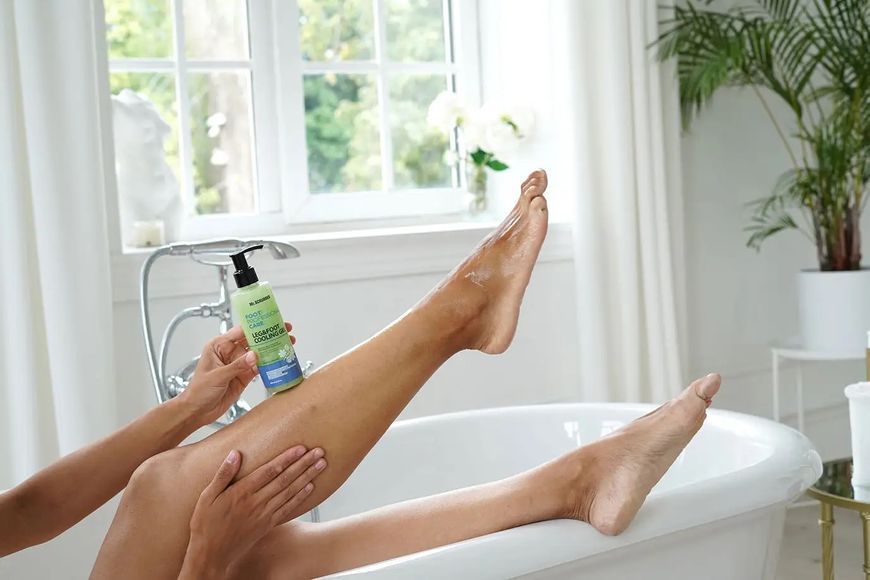 Масажний гель для ніг і стоп з ментолом і кінським каштаном Foot Professional Care SCR203 фото